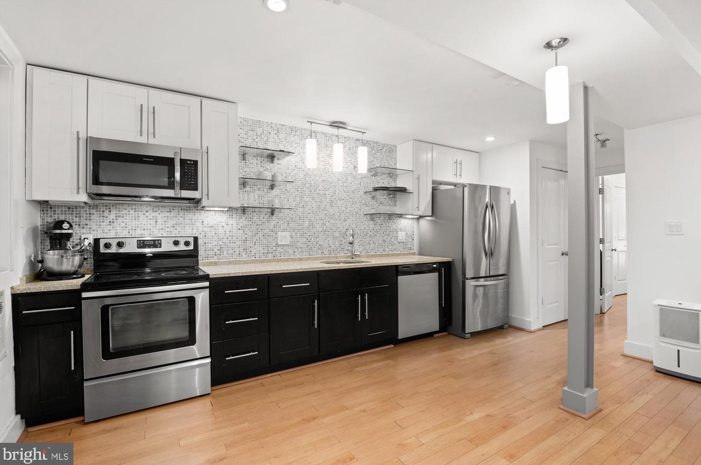 1502 1/2 Varnum Nw, Washington, DC 20011