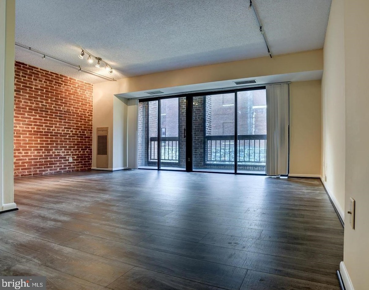 3225 Grace St Nw Apt 108, Washington, DC 20007