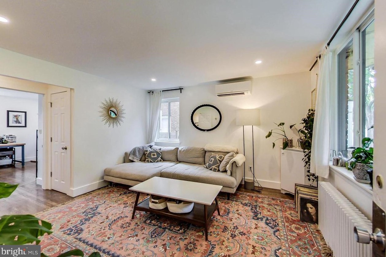 213 Hawaii Ave Ne #1, Washington, DC 20011