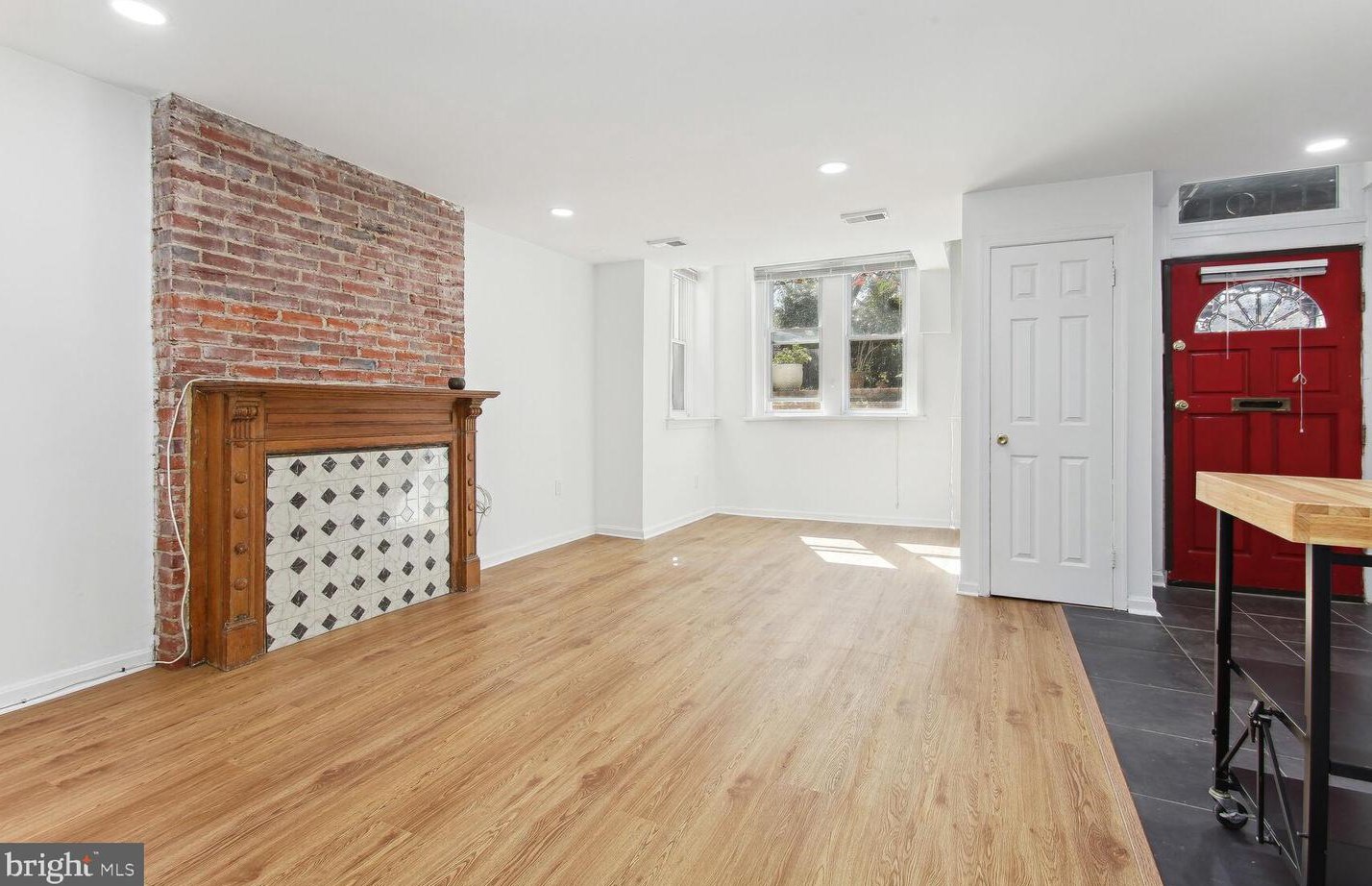 1242 Maryland Ave, Washington DC  20002-5336 exterior