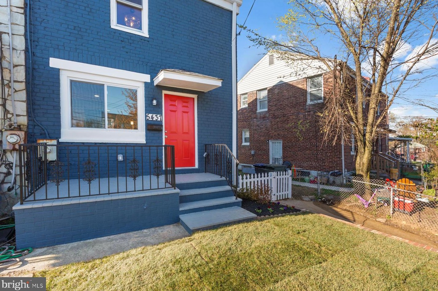 5437 B St, Washington, DC 20019-6355