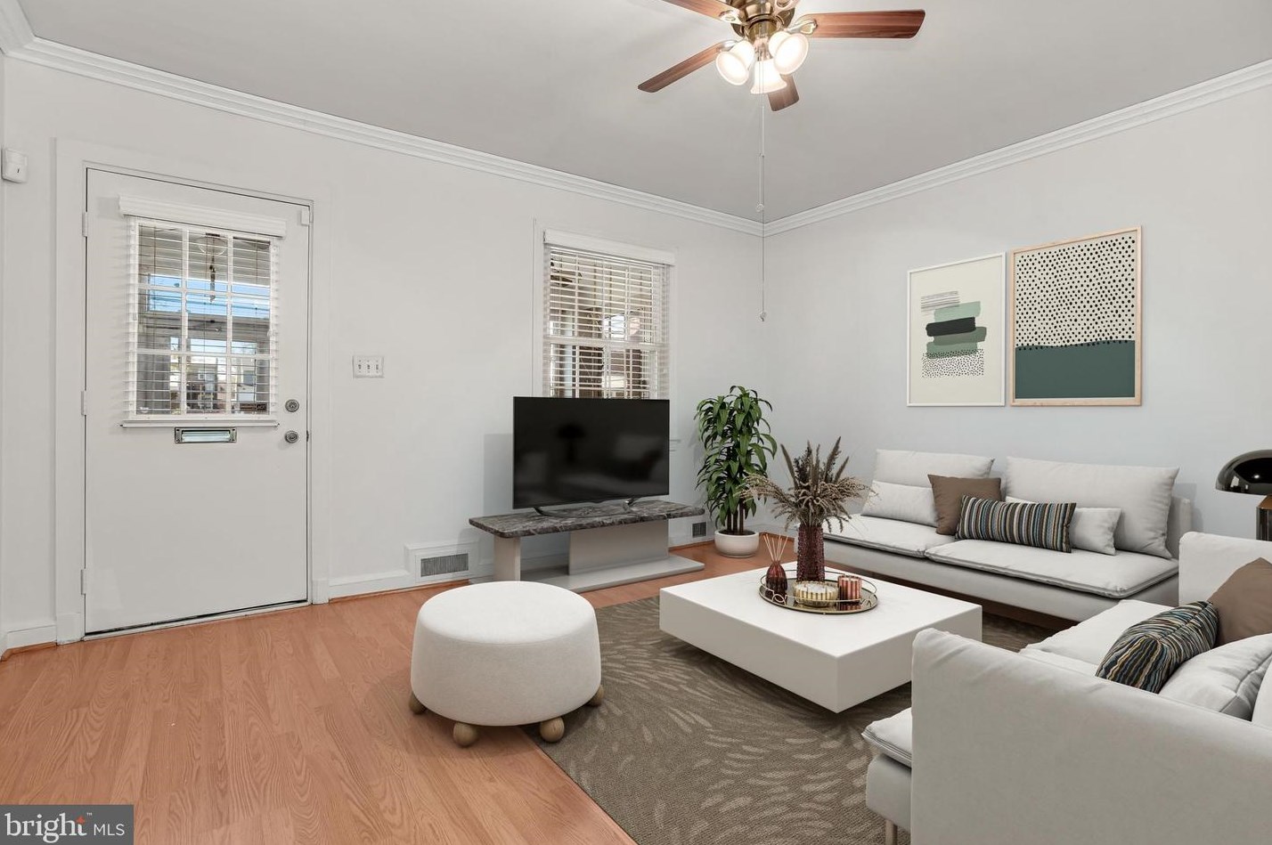 454 Newcomb St, Washington, DC 20032-2649