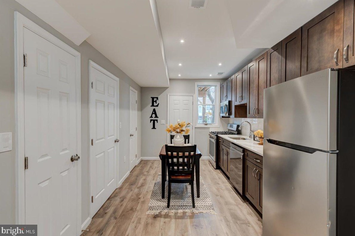 1818 L St, Washington DC 20002-3024 exterior