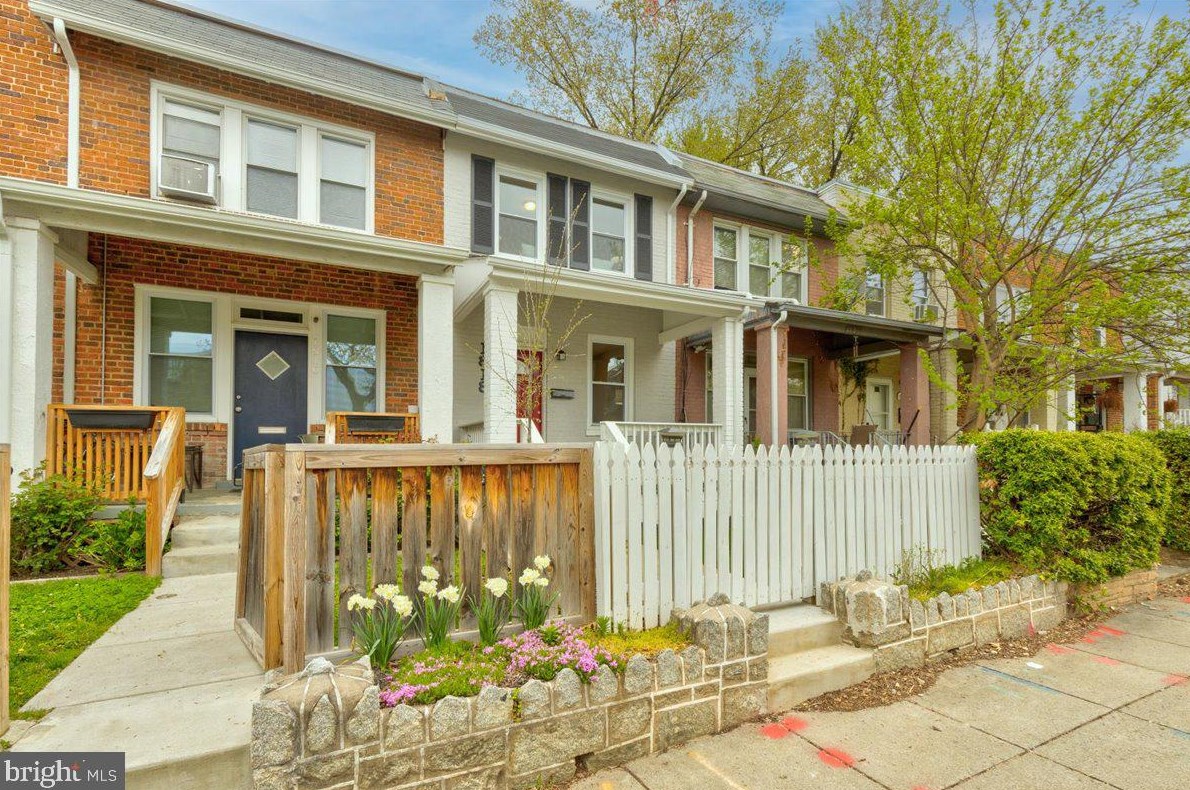 1818 L St, Washington DC 20002-3024 exterior