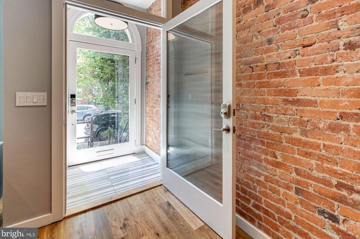 933 Westminster St, Washington DC  20001-4129 exterior