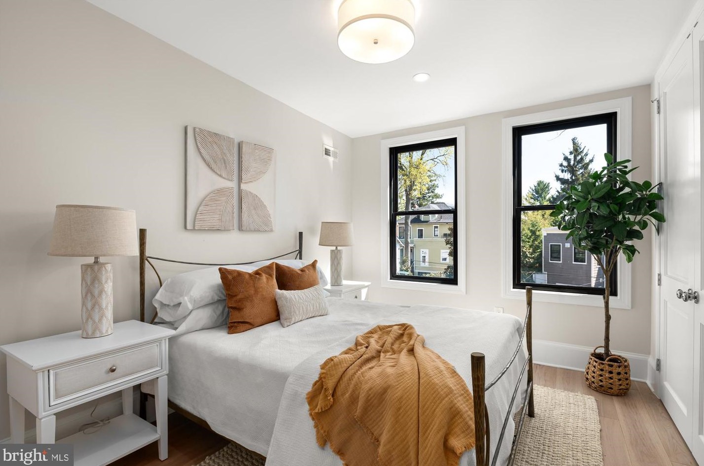 1868 Monroe St, Washington DC  20018-2736 exterior