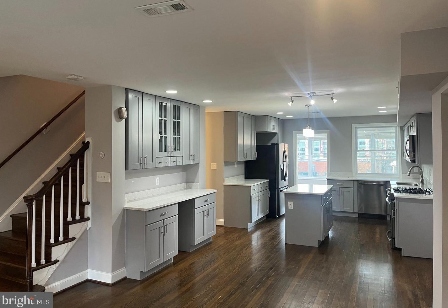 567 Ingraham St Ne, Washington, DC 20011