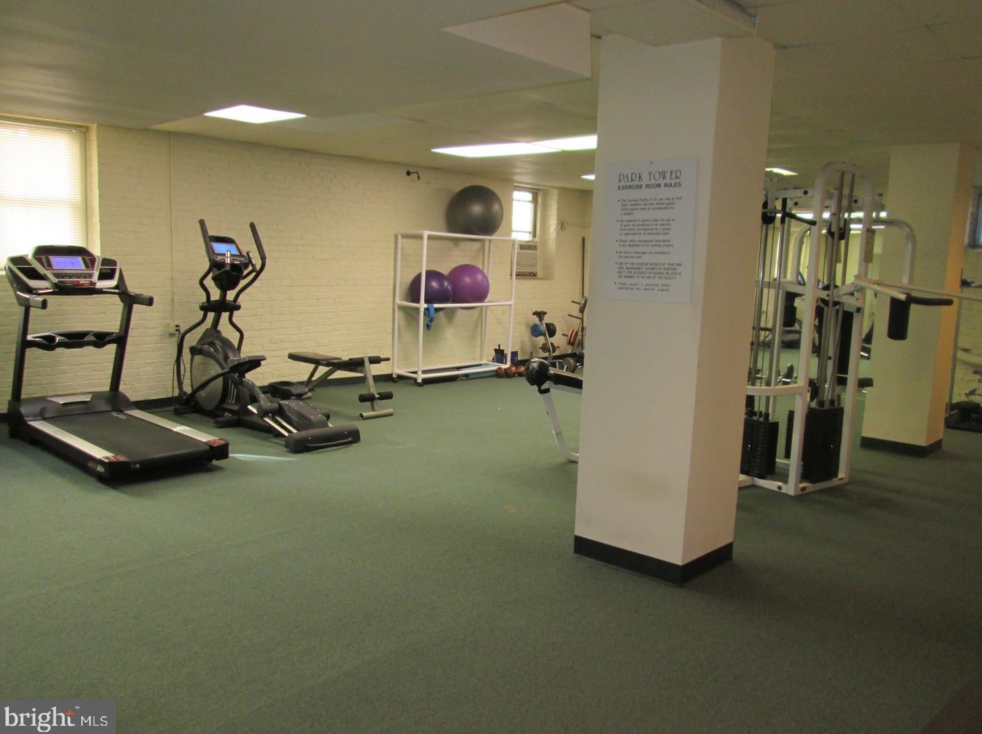 2440 16th St, Washington DC 20020-6302 exterior