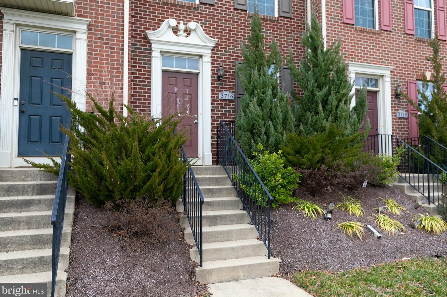 3716 Fort Lincoln Dr Ne, Washington, DC 20018
