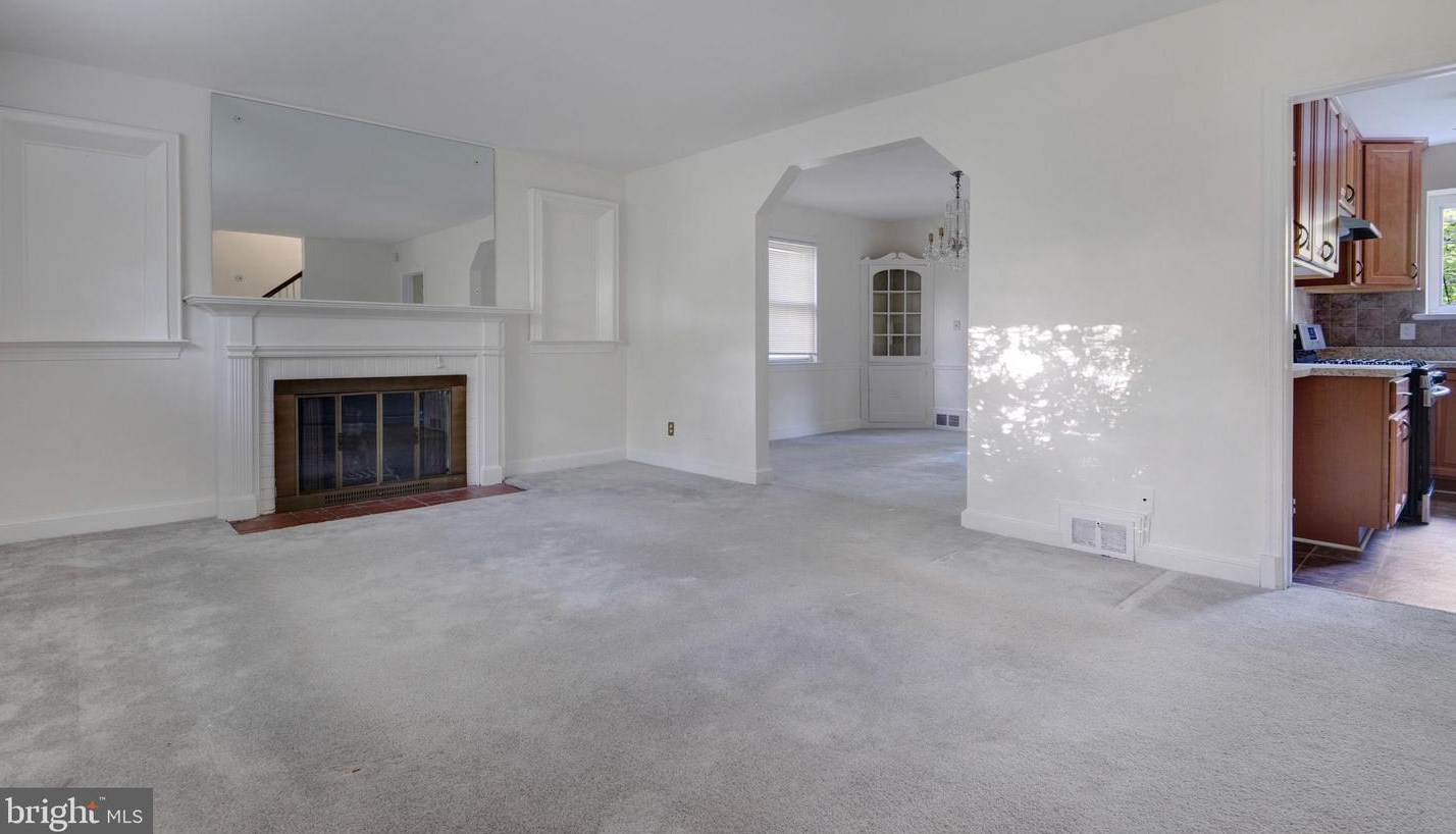 7238 15th Pl, Washington, DC 20012-1532