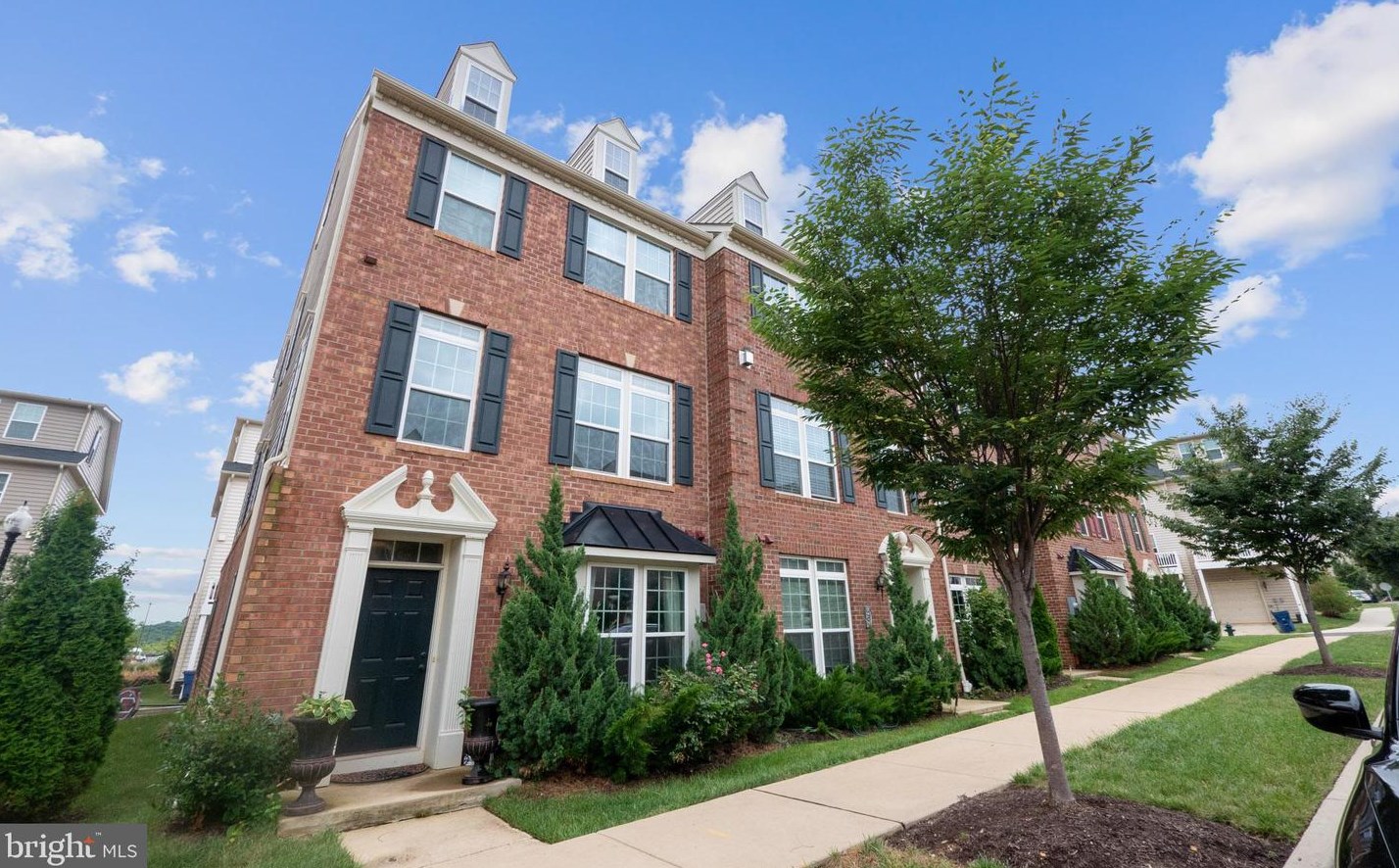 3709 Hansberry Ct Ne, Washington, DC 20018
