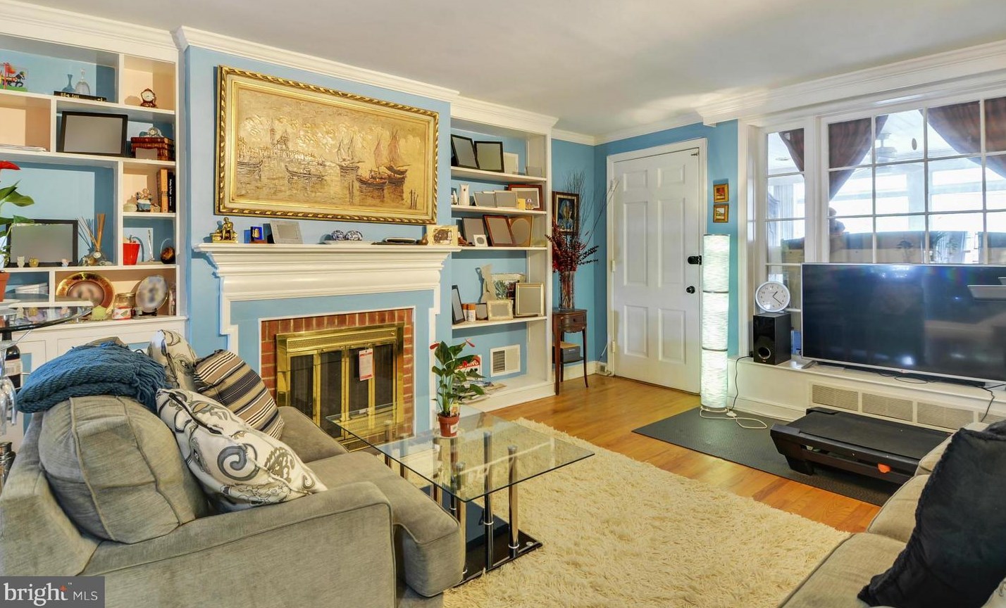 2420 I St Nw, Washington, DC 20037