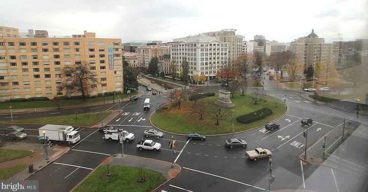 1 Scott Cir Nw #712, Washington, DC 20036