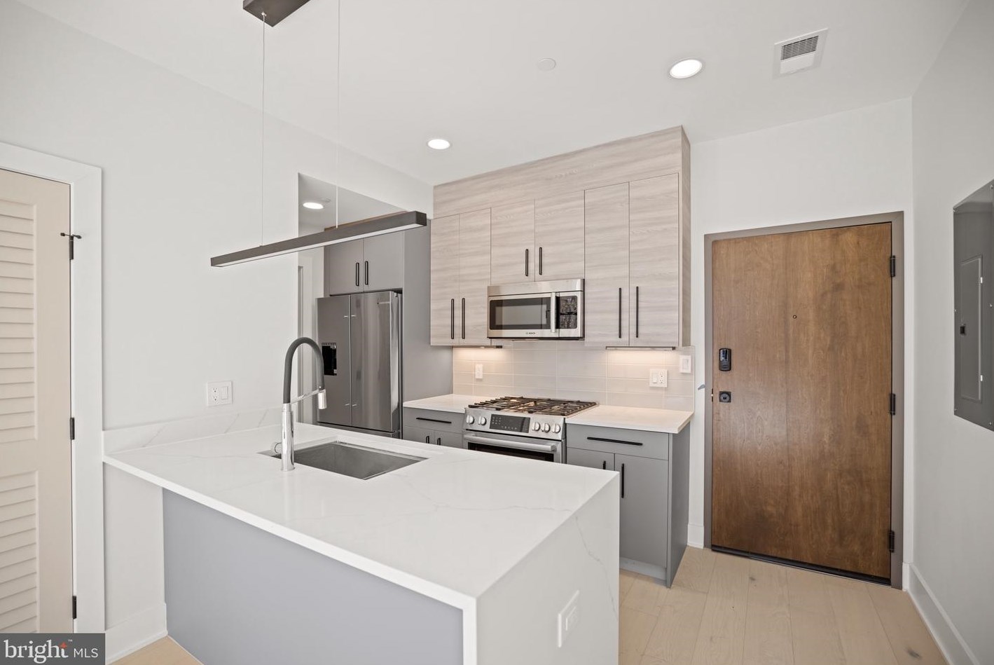1471 Harvard St, Washington, DC 20009-4609