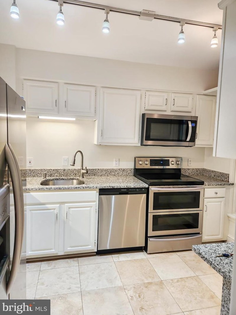 4355 Embassy Park Dr, Washington DC 20016-3608 exterior