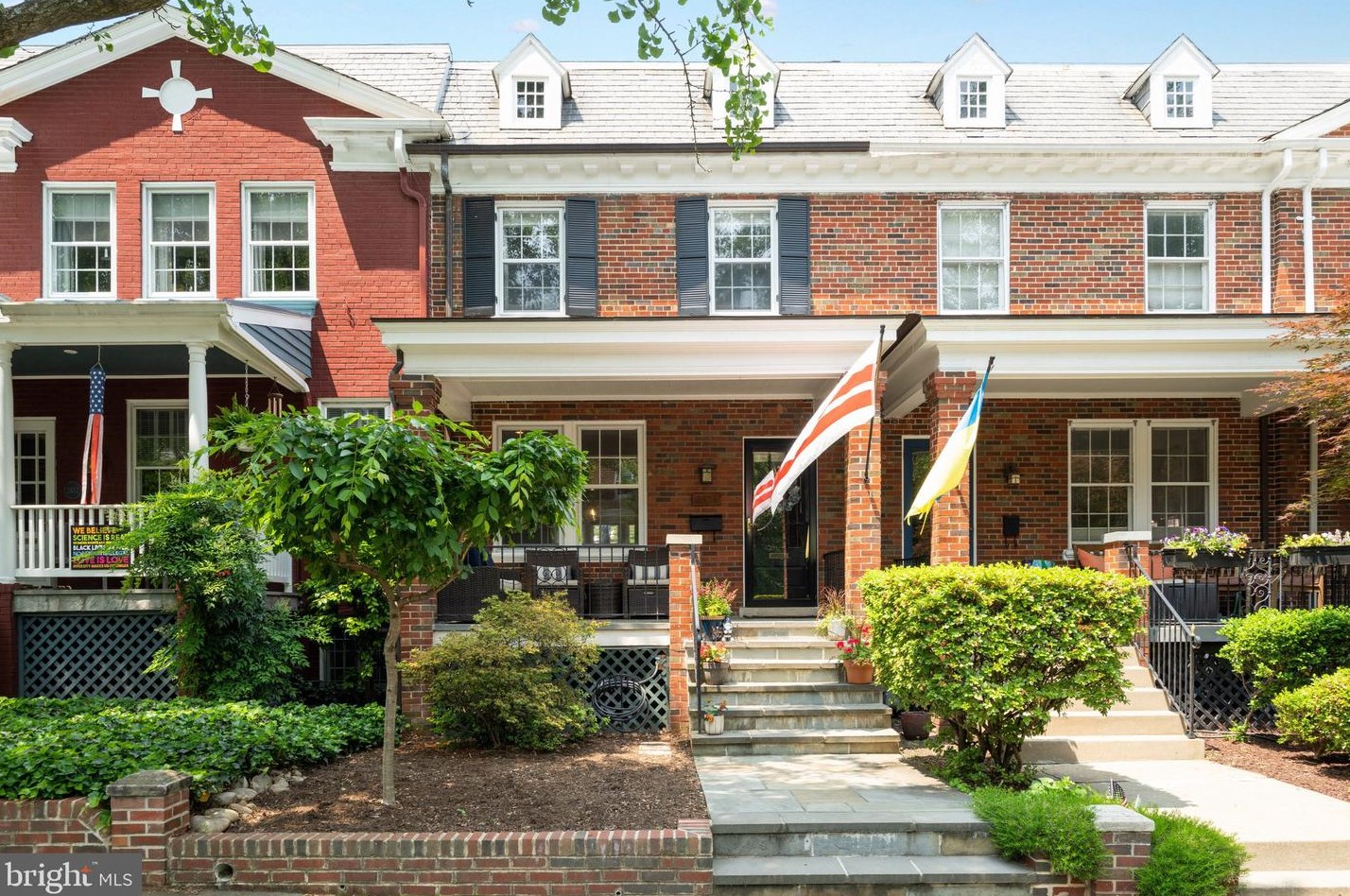2454 39th Pl, Washington, DC 20007-1701