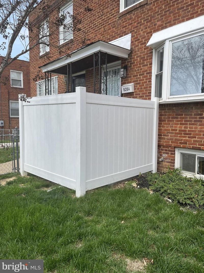 820 Xenia St Se #unit A, Washington, DC 20032
