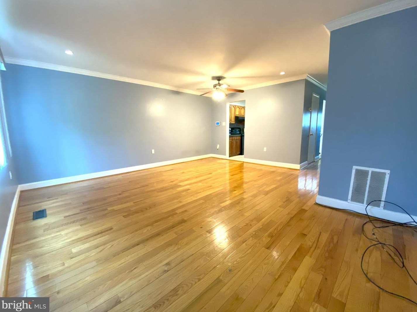 1347 Barnaby Ter, Washington, DC 20032-4306