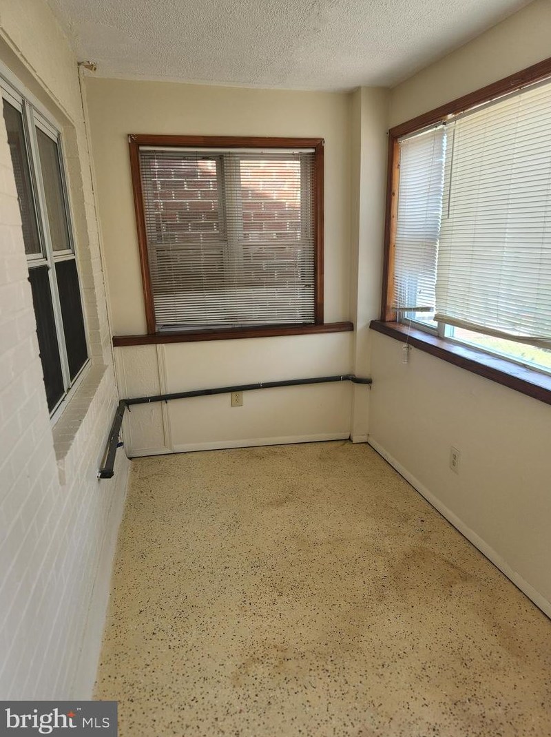 336 34th Pl Ne, Washington, DC 20019