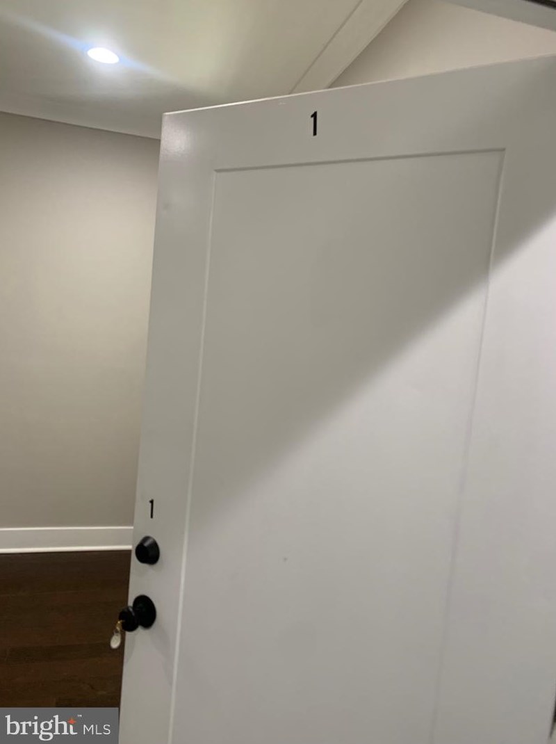 608 Irving St Nw #1, Washington, DC 20010