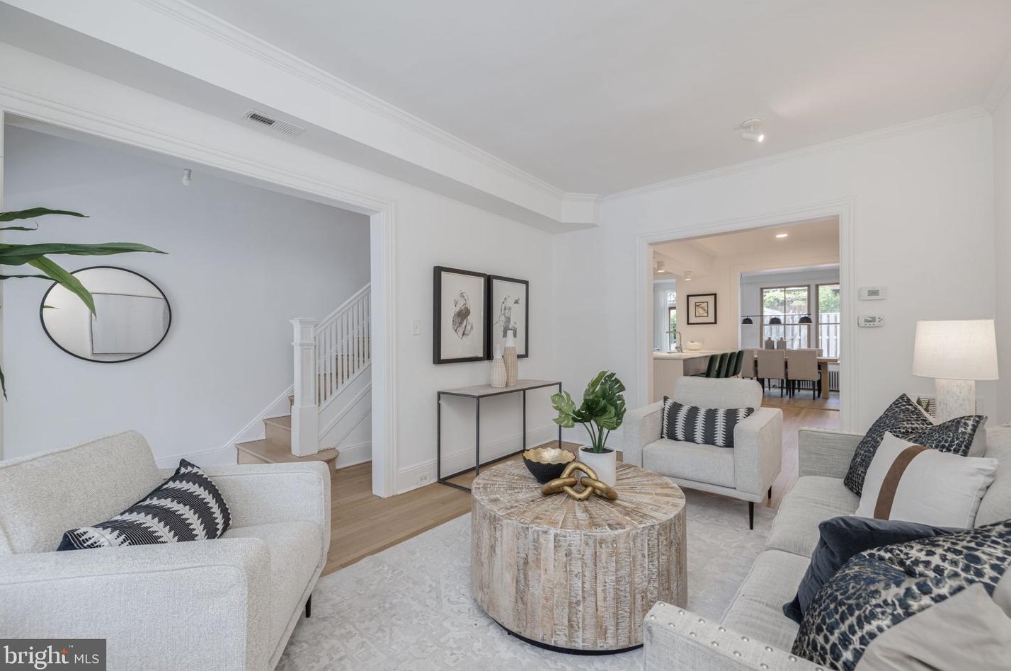 3843 Beecher St, Washington DC 20007-1802 exterior