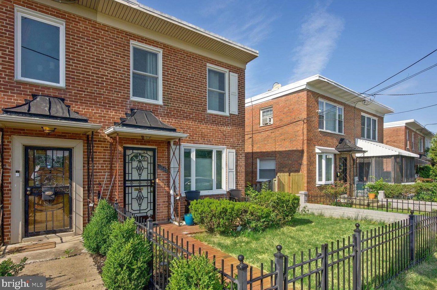 1239 Gallatin St Ne, Washington, DC 20017