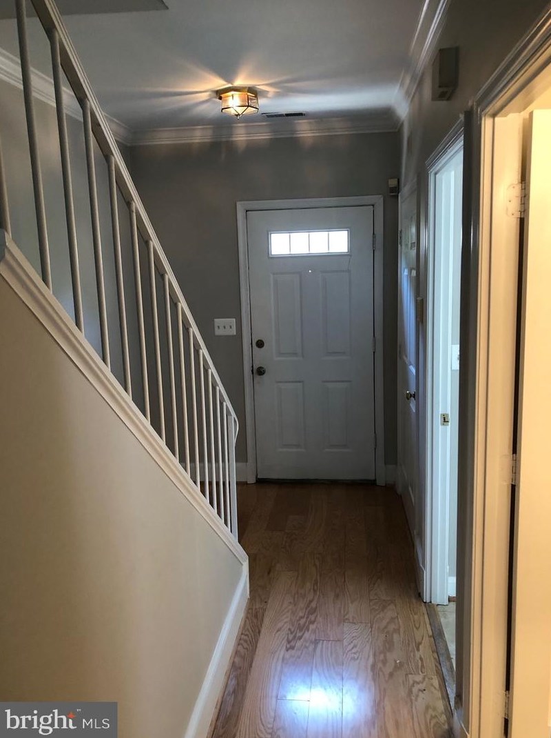 4327 Massachusetts Ave, Washington, DC 20019-5623