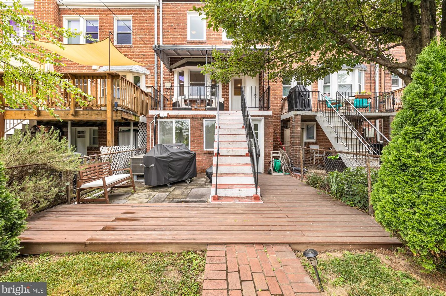 128 Ingraham St, Washington DC  20011-6618 exterior