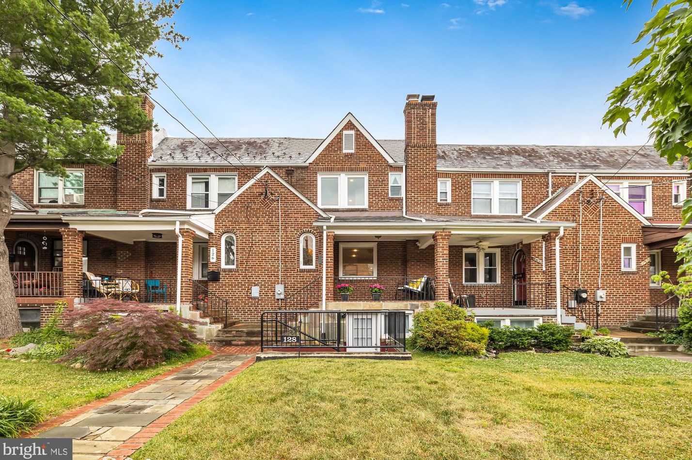 128 Ingraham St, Washington DC  20011-6618 exterior