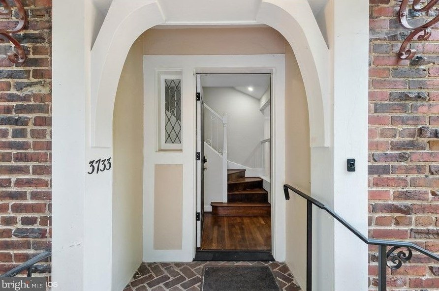 3733 Massachusetts Ave, Washington DC  20019-2943 exterior