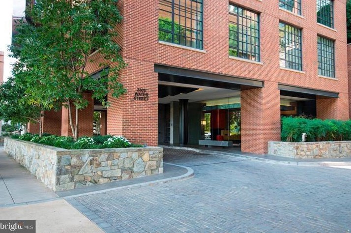 3303 Water St Nw #3c, Washington, DC