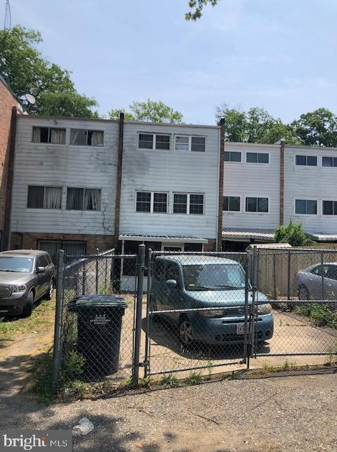 2505 Naylor Rd, Washington, DC 20020-4003