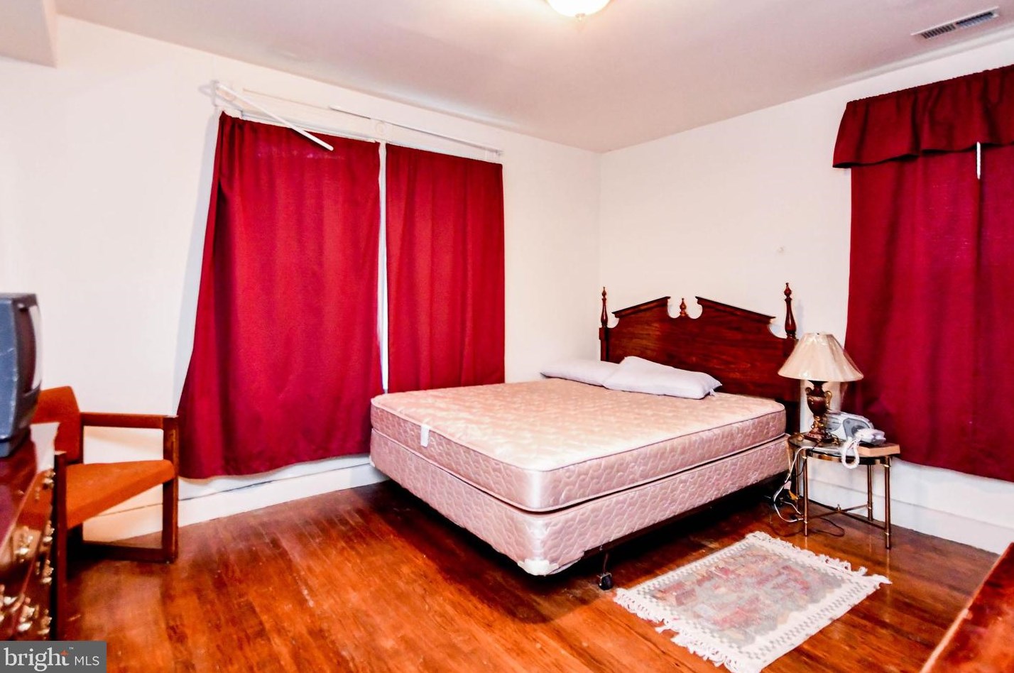 2549 11 St, Washington DC 20001-2241 exterior