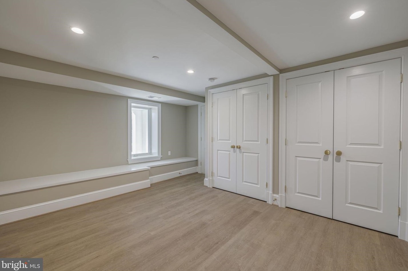 1601 38th St, Washington DC  20020-2327 exterior