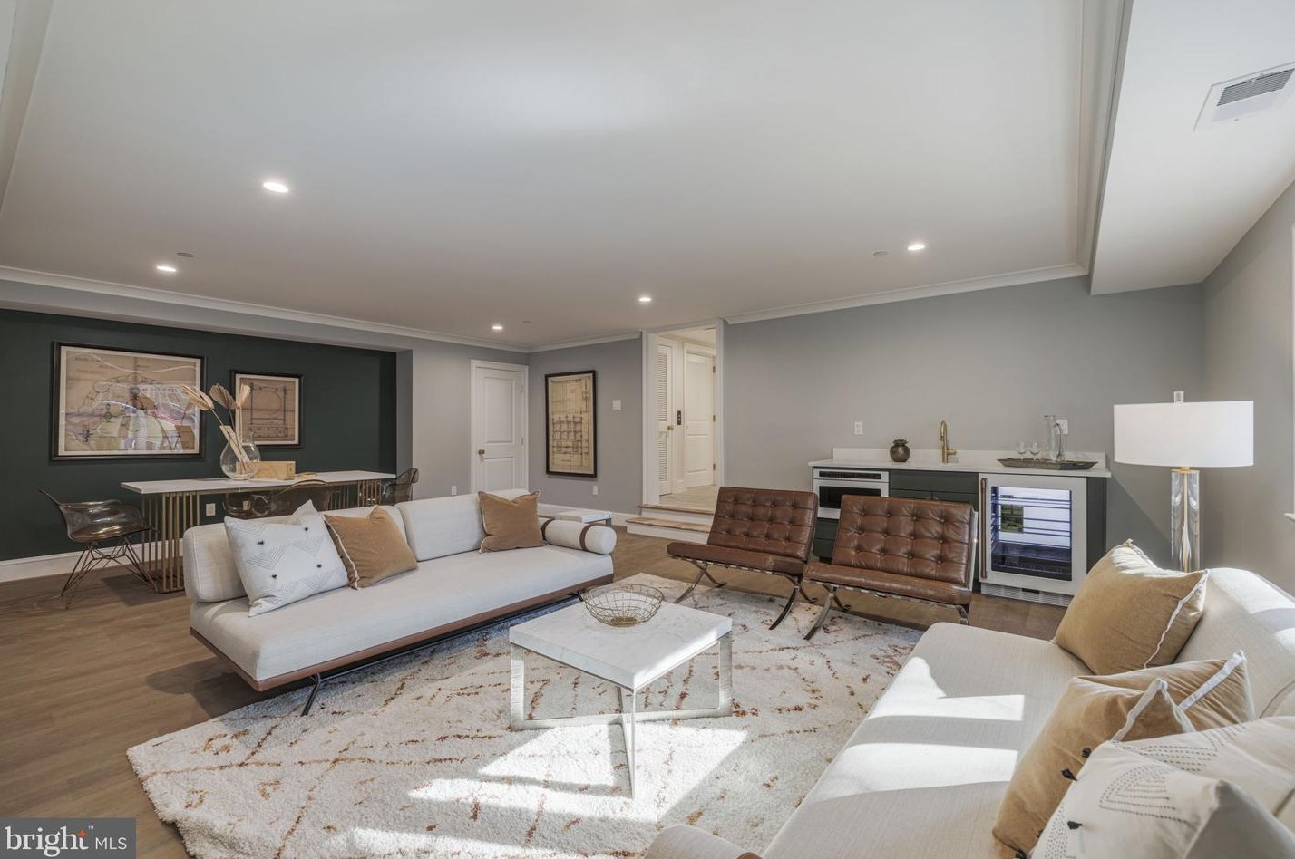 1601 38th St, Washington DC  20020-2327 exterior