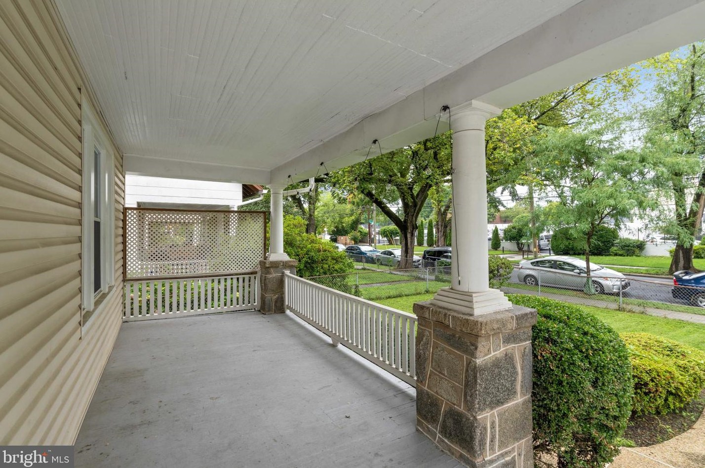 4226 Fessenden St Nw, Washington, DC 20016
