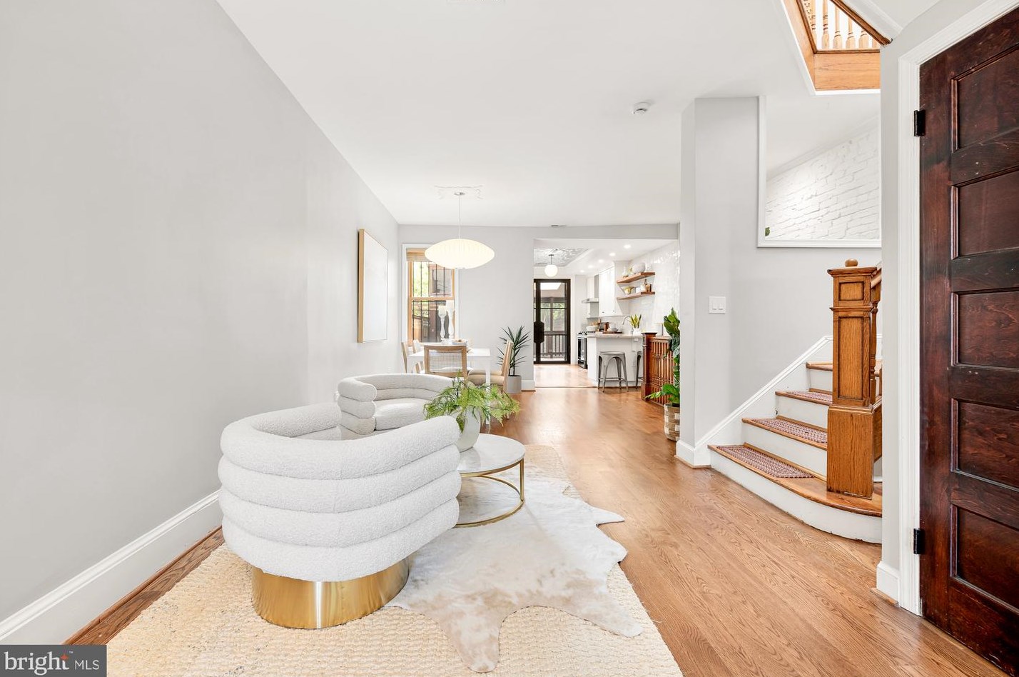 415 10 St, Washington DC 20003-2133 exterior