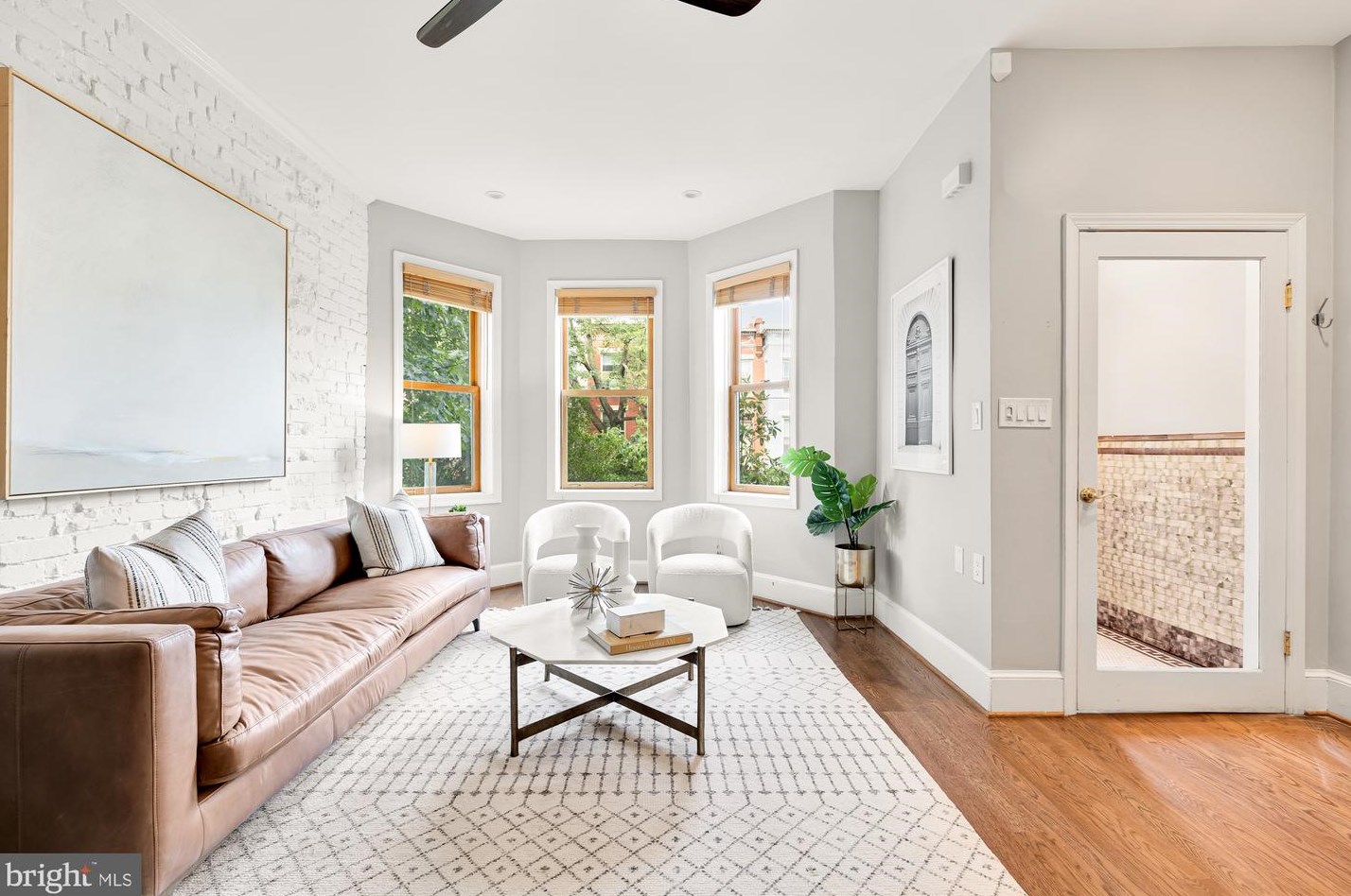 415 10 St, Washington DC 20003-2133 exterior