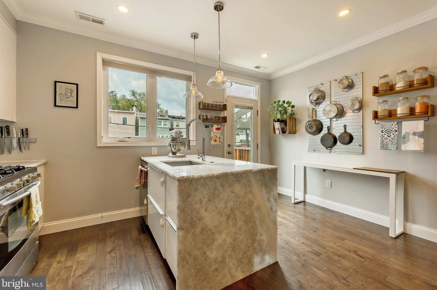 920 Delafield Pl, Washington DC 20011-4418 exterior