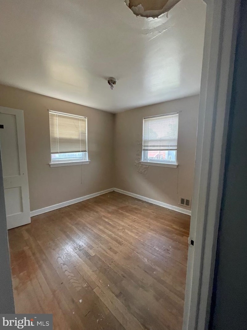 610 Galveston Pl, Washington, DC 20032-3540
