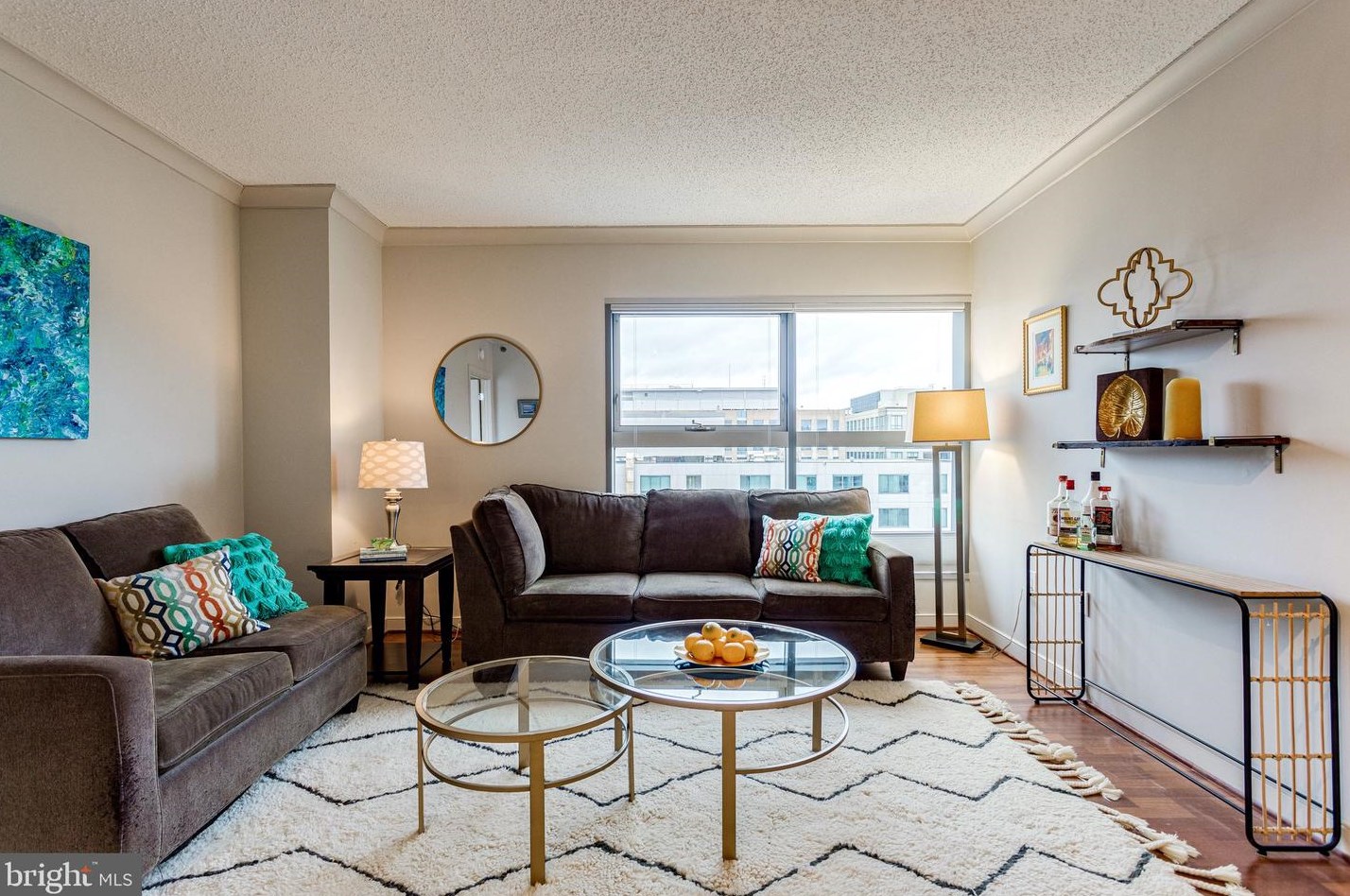 777 7th St, Washington DC 20001-3715 exterior