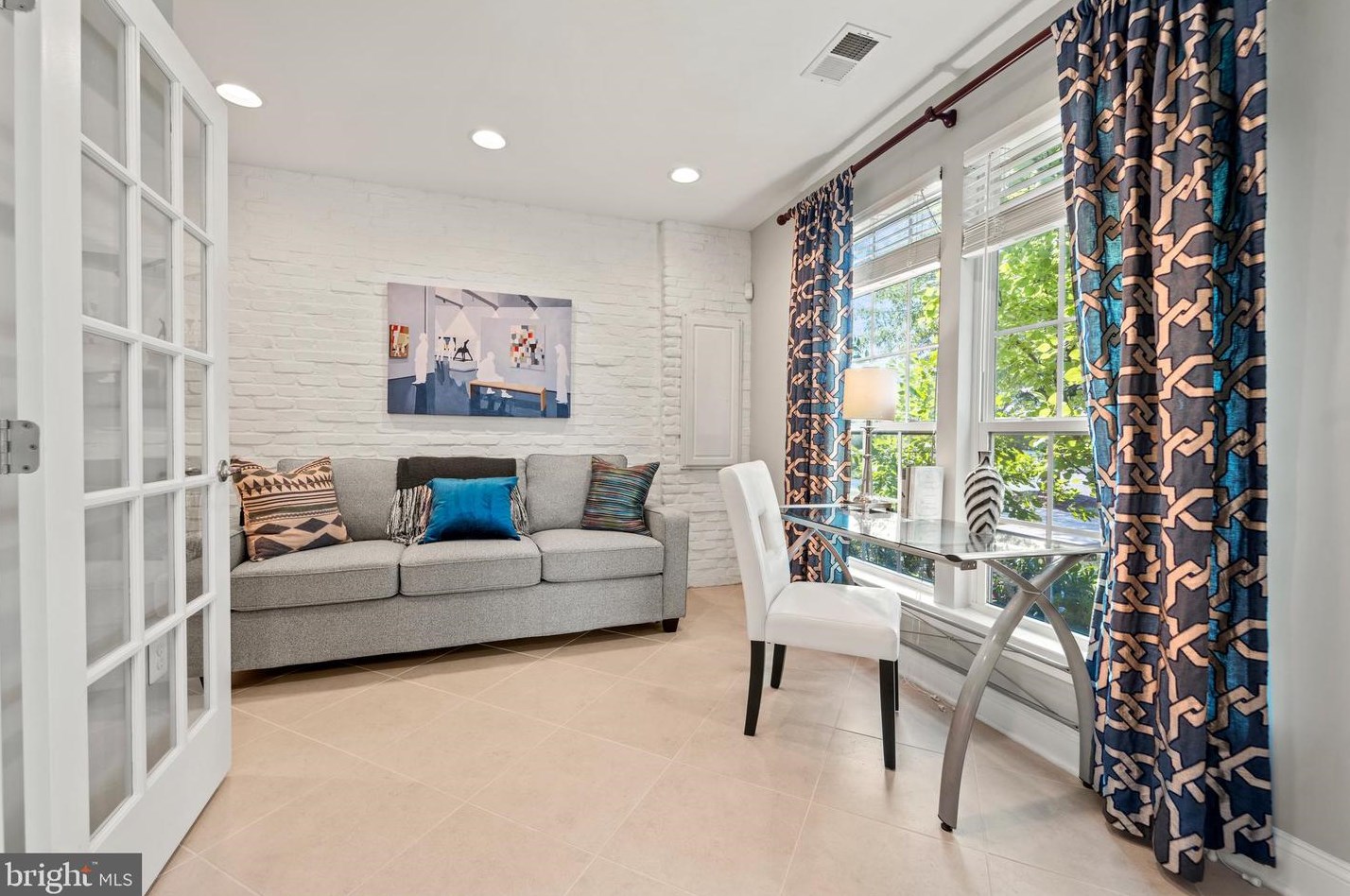 3810 Ft Lincoln Dr, Washington DC 20018-4311 exterior