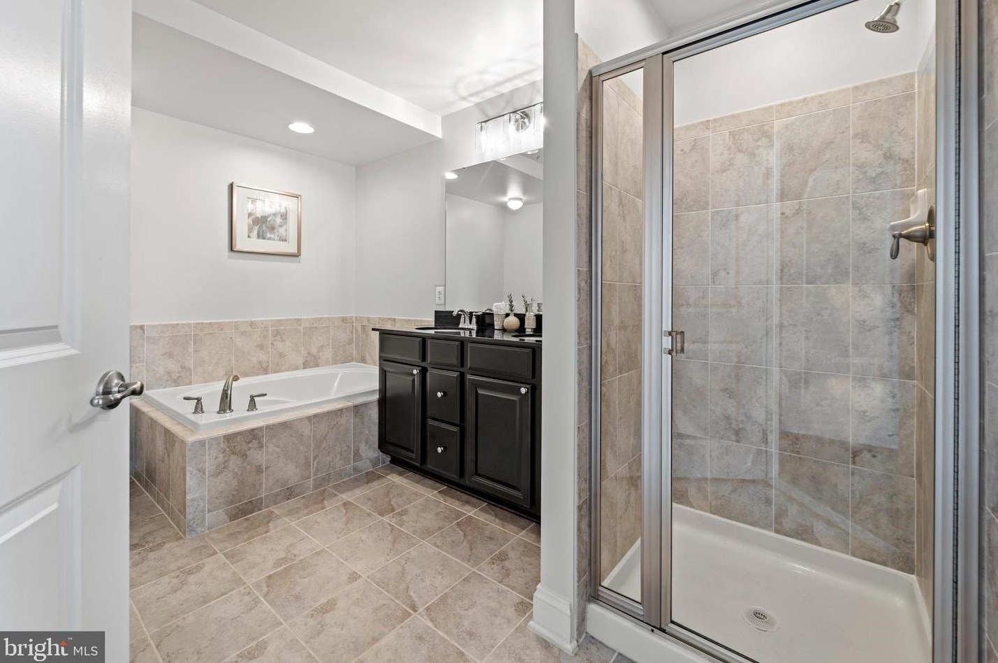 3810 Ft Lincoln Dr, Washington DC 20018-4311 exterior