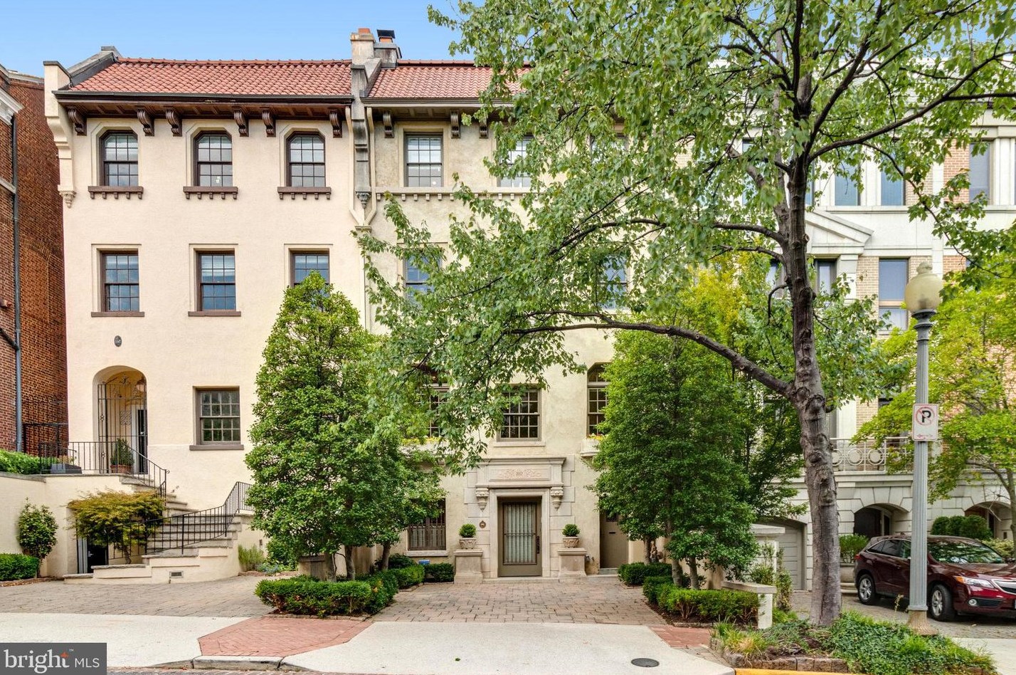 2117 Leroy Pl Nw, Washington, DC 20008