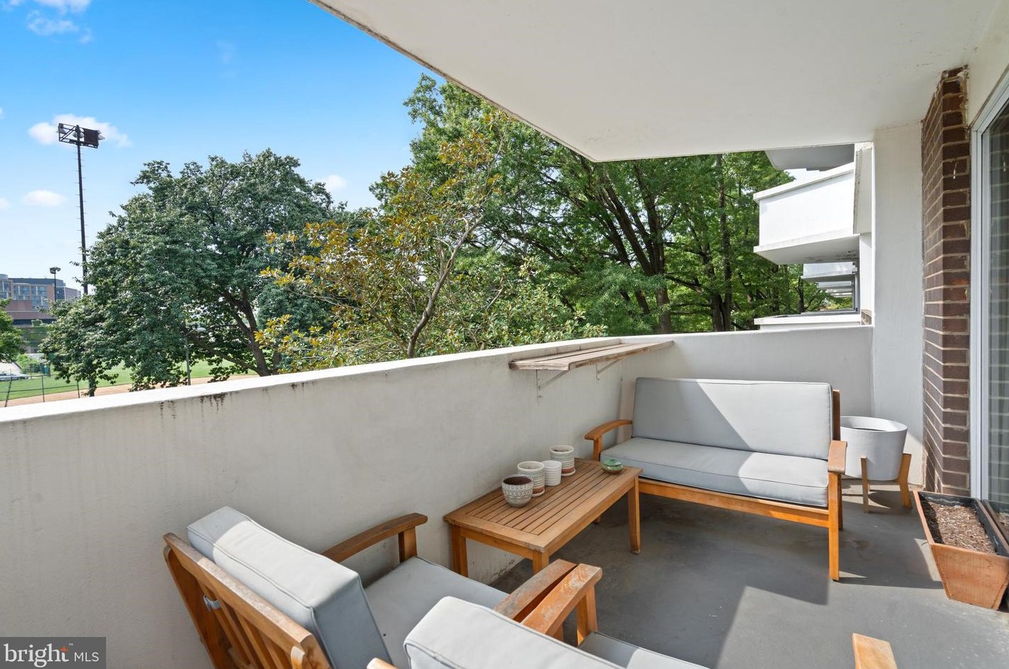 700 7th St, Washington DC  20001-3716 exterior