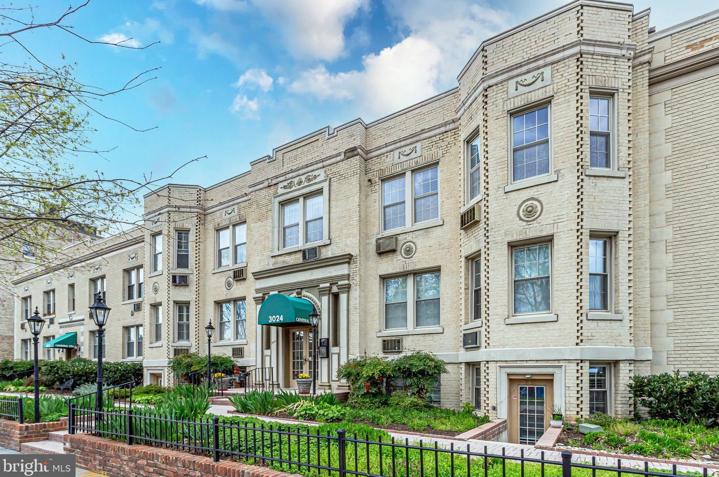 3024 Wisconsin Ave Nw #205, Washington, DC 20016