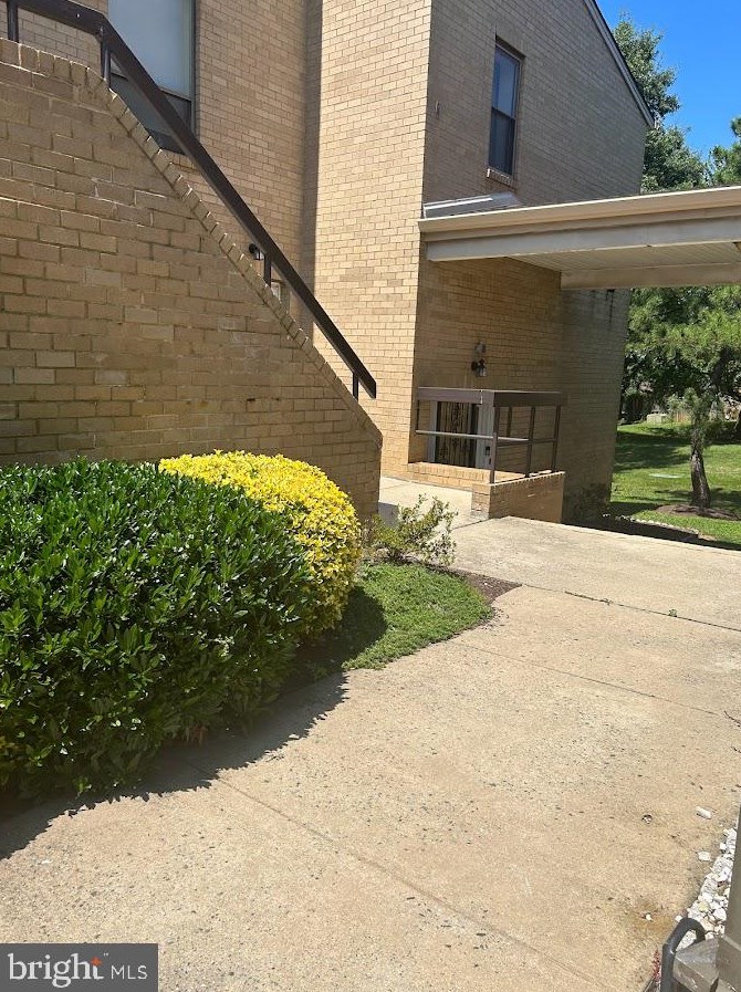 2729 31st Pl, Washington, DC 20018-1602
