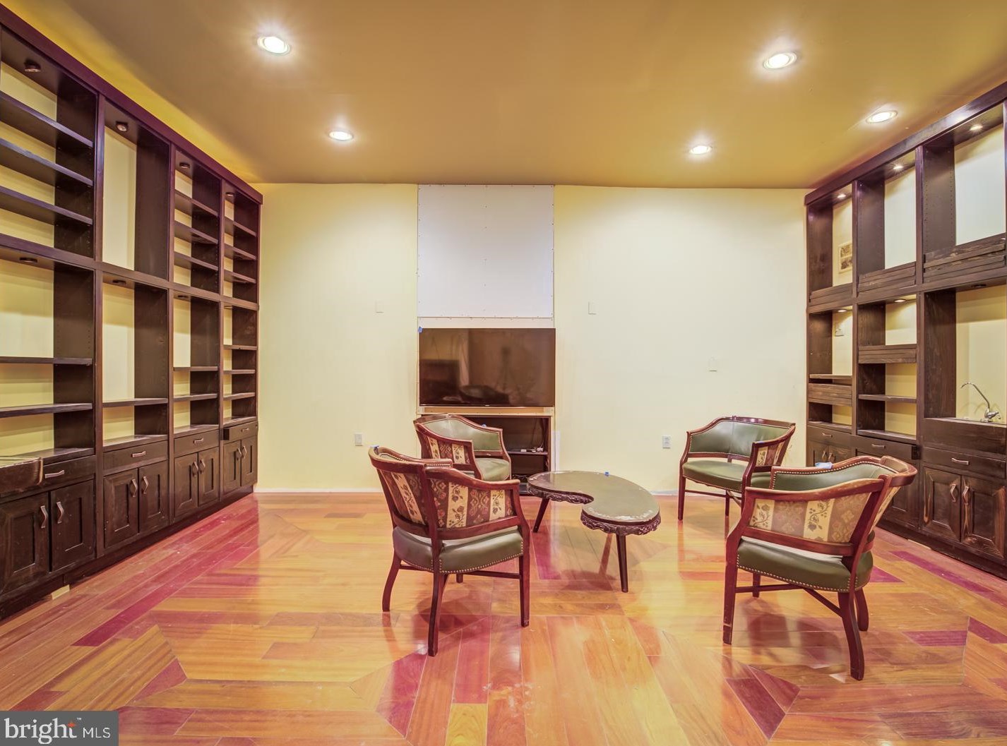 1324 Kenyon St, Washington DC 20010-2493 exterior