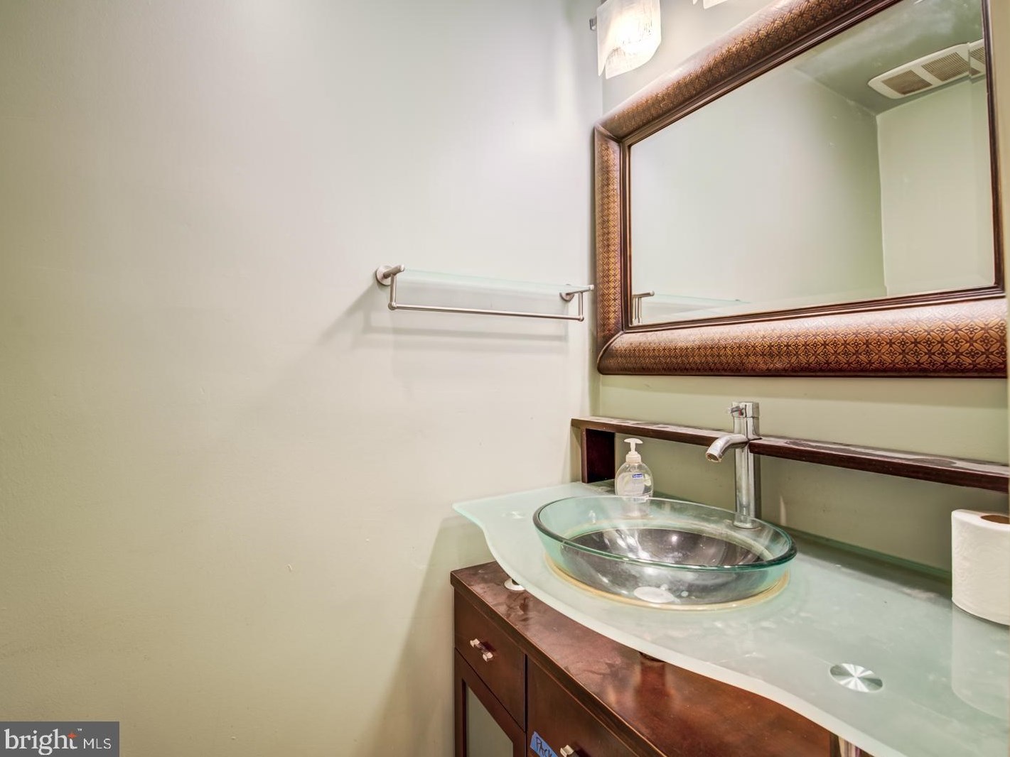 1324 Kenyon St, Washington DC 20010-2493 exterior