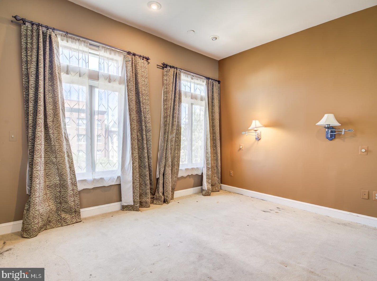 1324 Kenyon St, Washington DC 20010-2493 exterior